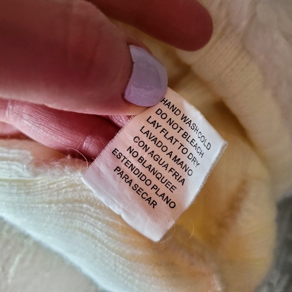 NWT Ivory Off-White Toddler Girl Faux Fur Beanie Winter Hat - Picture 8 of 8